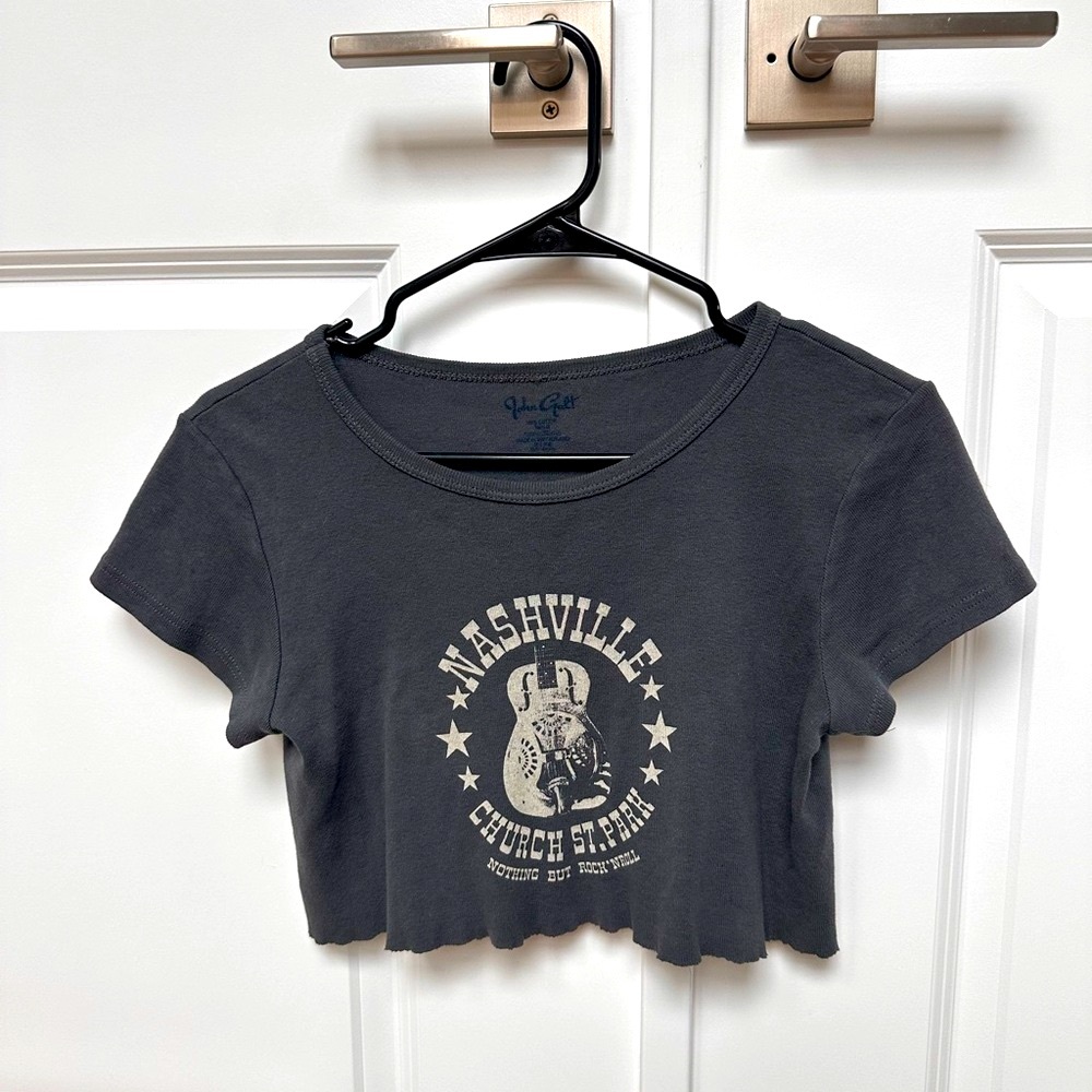 Brandy Melville baby tee